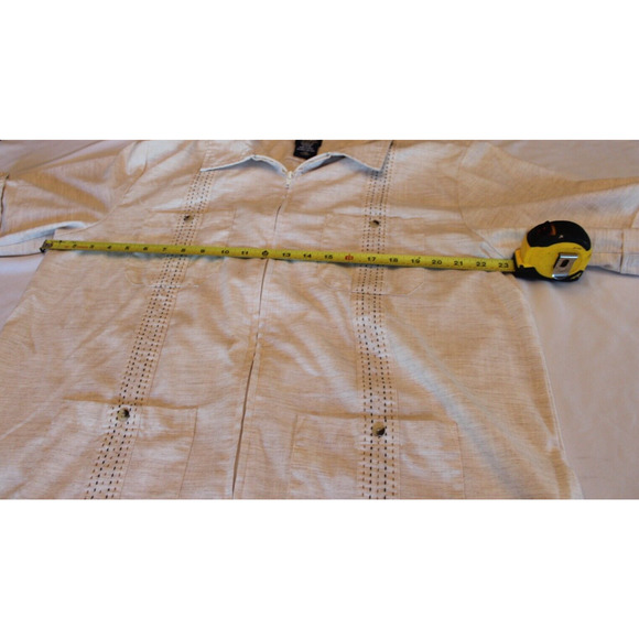 John Blair Mens Polo Shirt Size L Short Sleeve Light Tan 4 Pocket Full Zip Stain - Picture 8 of 9